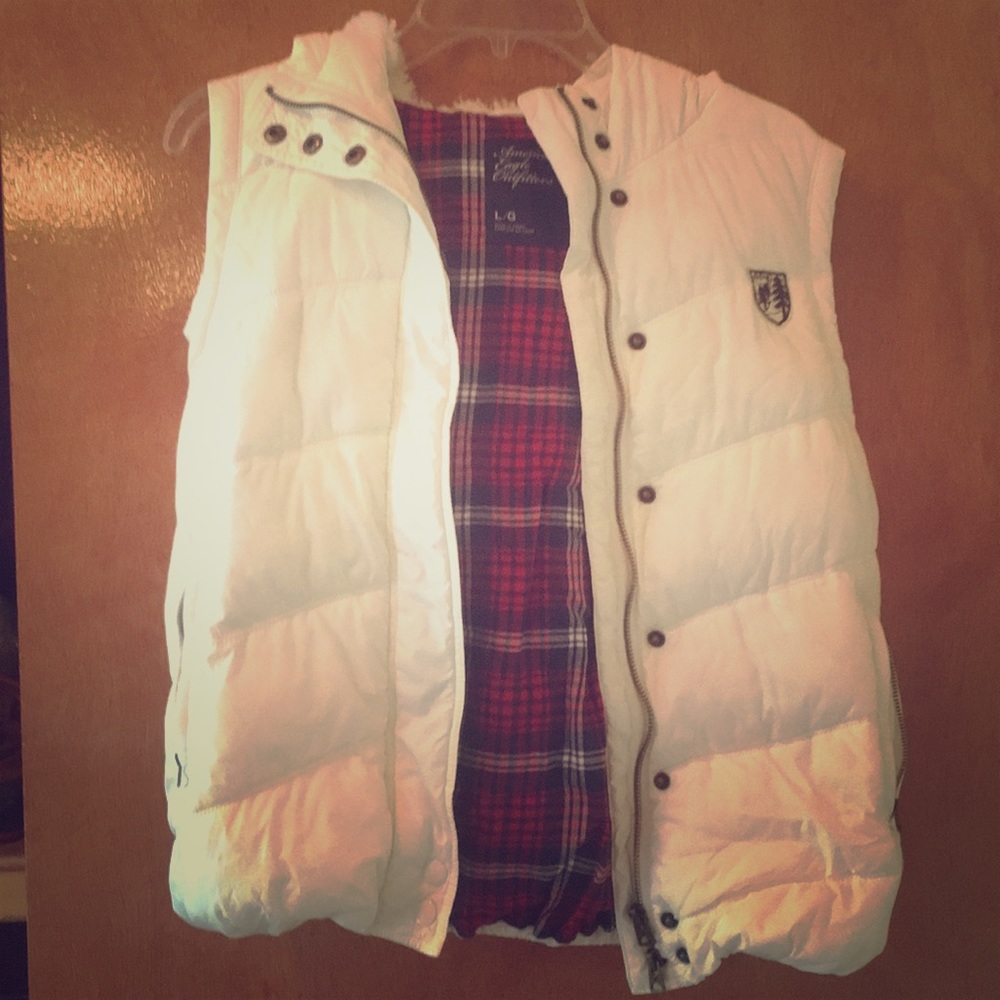 American Eagle flannel and fleece vest